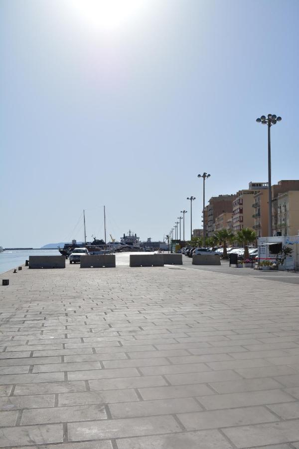 Al Civico 1 Apartments Trapani Exterior foto
